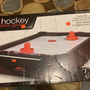 Air hockey table